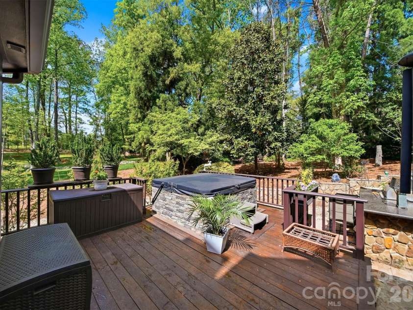 2748 Trent Drive, Conover, NC 28613.  MLS# CAR4368333, YatesRealty ID 15498. 