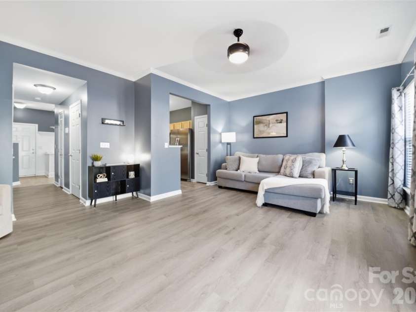 12235 Jessica Place, Charlotte, NC 28269.  MLS# CAR4368633, YatesRealty ID 15499. 