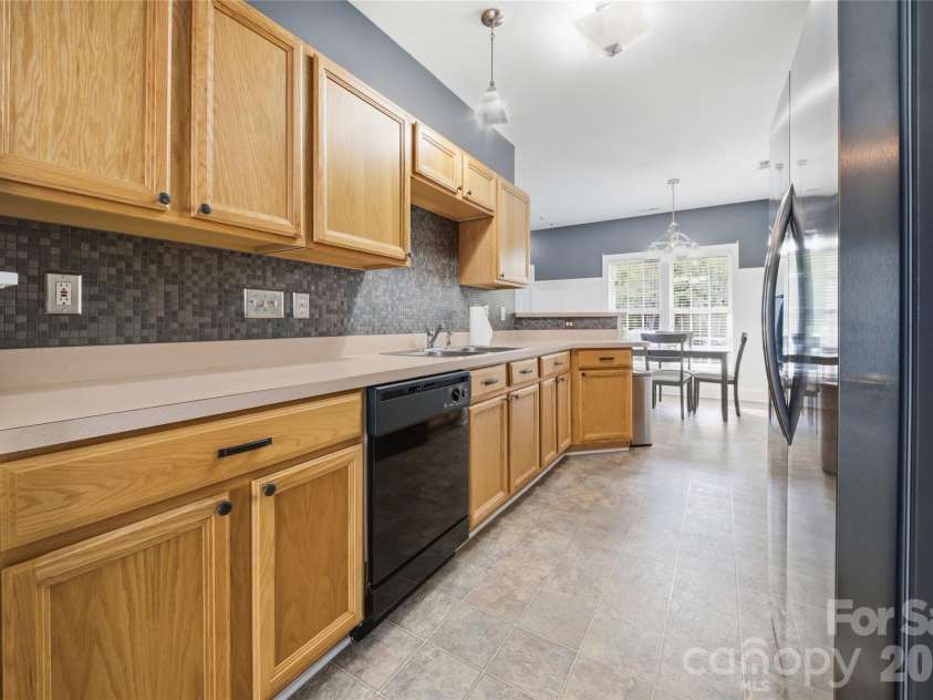 12235 Jessica Place, Charlotte, NC 28269.  MLS# CAR4368633, YatesRealty ID 15499. 