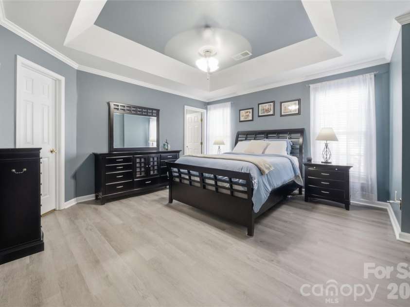 12235 Jessica Place, Charlotte, NC 28269.  MLS# CAR4368633, YatesRealty ID 15499. 