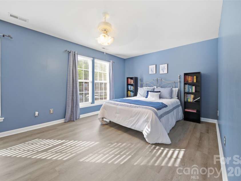 12235 Jessica Place, Charlotte, NC 28269.  MLS# CAR4368633, YatesRealty ID 15499. 