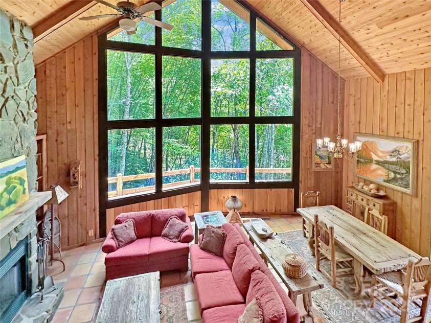 236 Valleyview Drive, Topton, NC 28781.  MLS# CAR4279274, YatesRealty ID 155. 