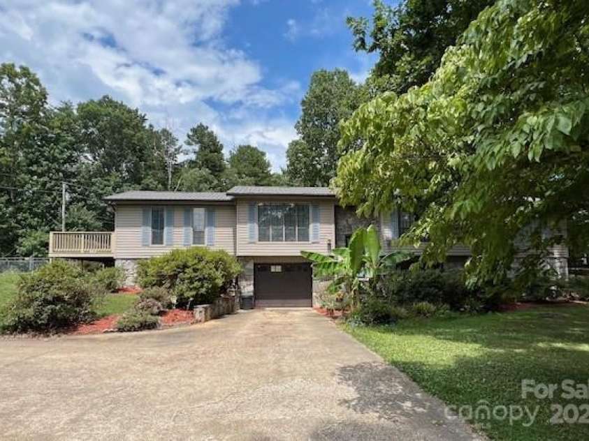 8623 Hwy 226 South, Nebo, NC 28761.  MLS# CAR4163300, YatesRealty ID 155. 