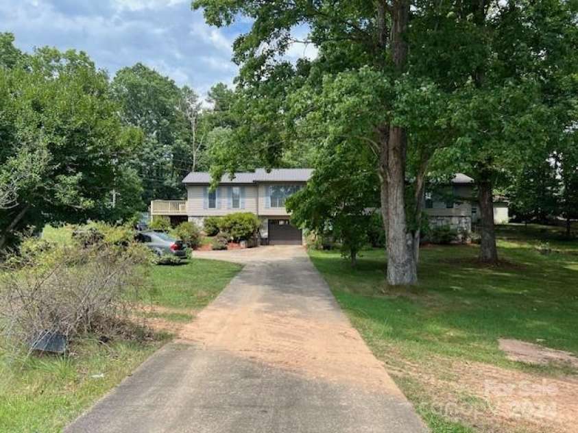 8623 Hwy 226 South, Nebo, NC 28761.  MLS# CAR4163300, YatesRealty ID 155. 