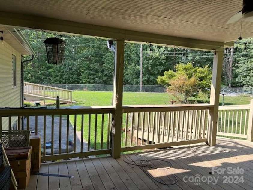 8623 Hwy 226 South, Nebo, NC 28761.  MLS# CAR4163300, YatesRealty ID 155. 