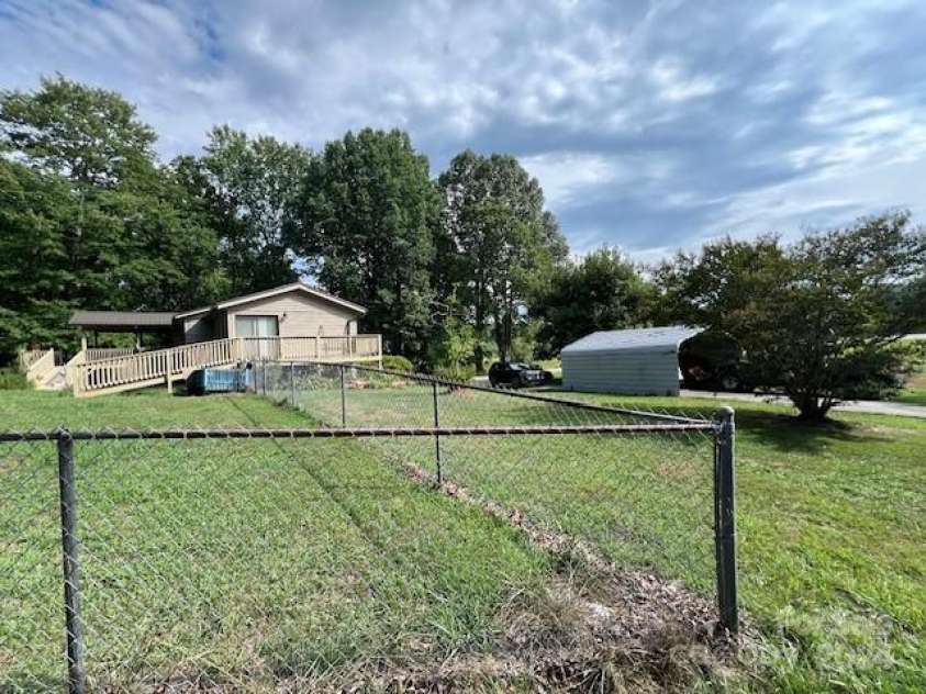 8623 Hwy 226 South, Nebo, NC 28761.  MLS# CAR4163300, YatesRealty ID 155. 