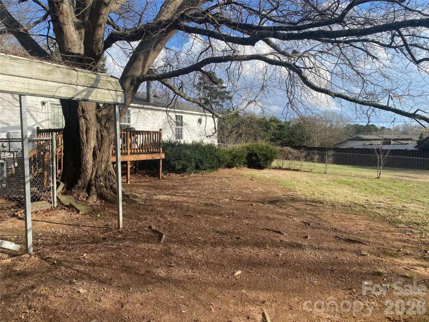 1011 Kiser Dairy Road, Dallas, NC 28034.  MLS# CAR4351414, YatesRealty ID 15500. 