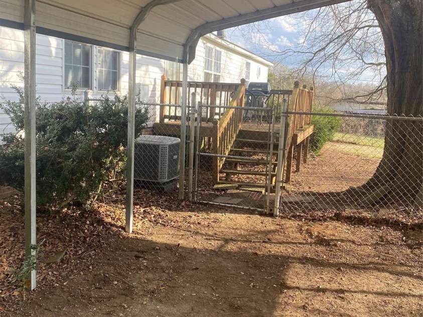 1011 Kiser Dairy Road, Dallas, NC 28034.  MLS# CAR4351414, YatesRealty ID 15500. 