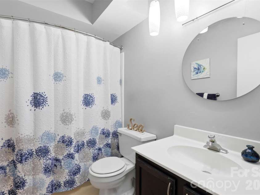 910 Sardis Cove Drive, Charlotte, NC 28270.  MLS# CAR4352673, YatesRealty ID 15503. 
