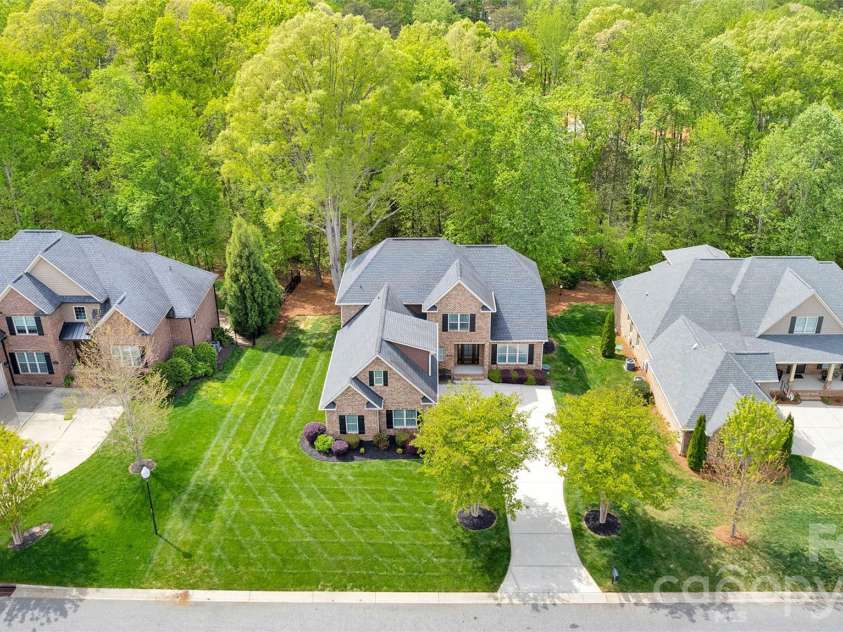 2365 Shiny Leaf Drive, Denver, NC 28037.  MLS# CAR4367891, YatesRealty ID 15504. 