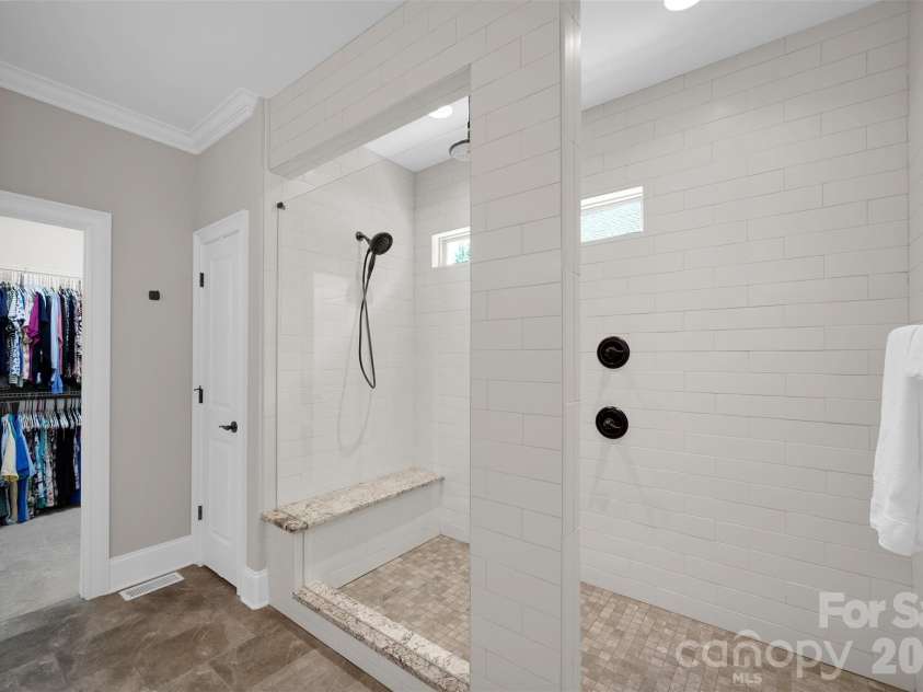 2365 Shiny Leaf Drive, Denver, NC 28037.  MLS# CAR4367891, YatesRealty ID 15504. 