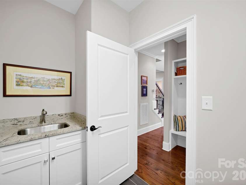 2365 Shiny Leaf Drive, Denver, NC 28037.  MLS# CAR4367891, YatesRealty ID 15504. 