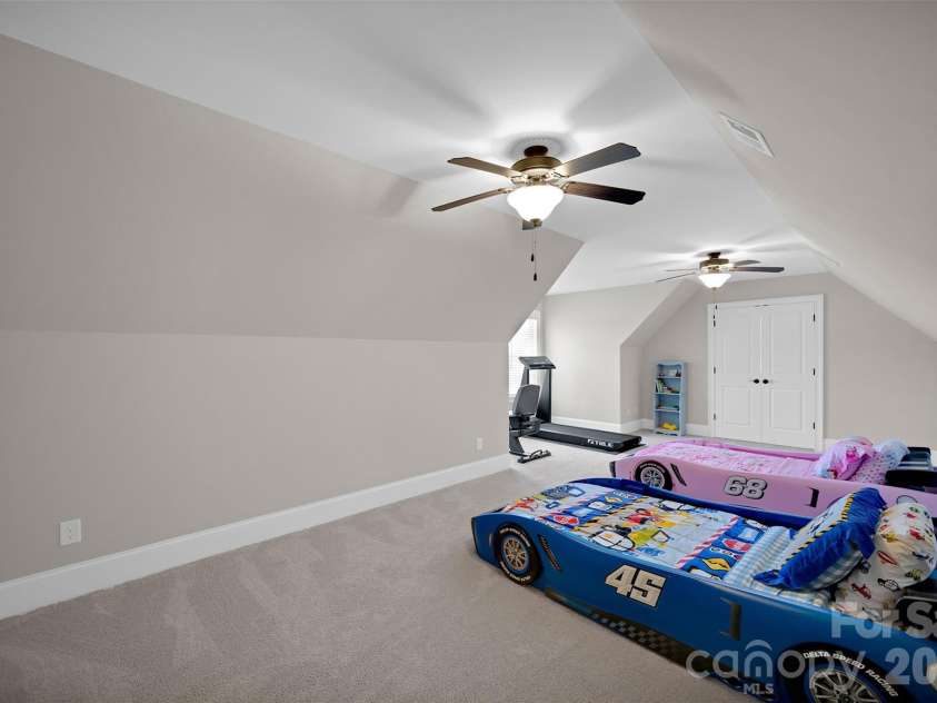 2365 Shiny Leaf Drive, Denver, NC 28037.  MLS# CAR4367891, YatesRealty ID 15504. 