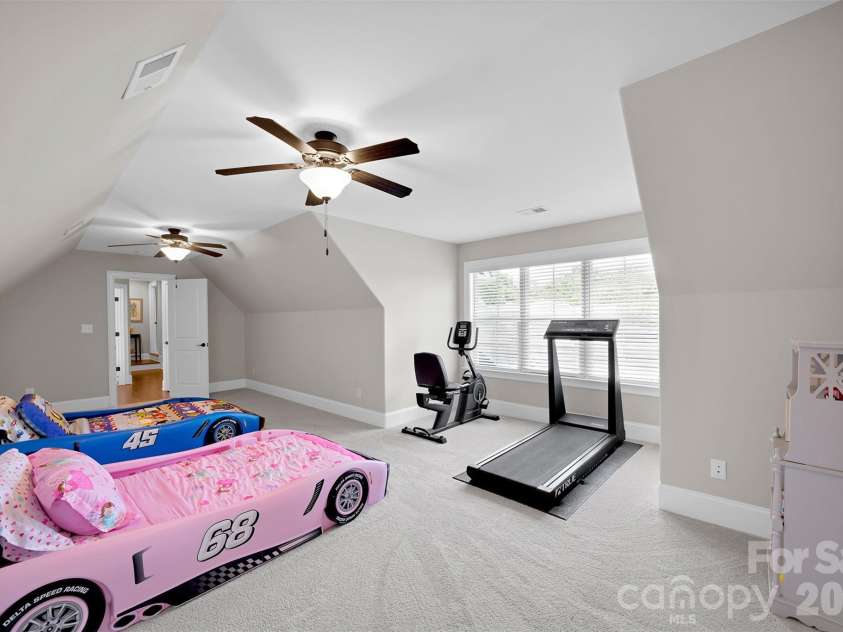 2365 Shiny Leaf Drive, Denver, NC 28037.  MLS# CAR4367891, YatesRealty ID 15504. 