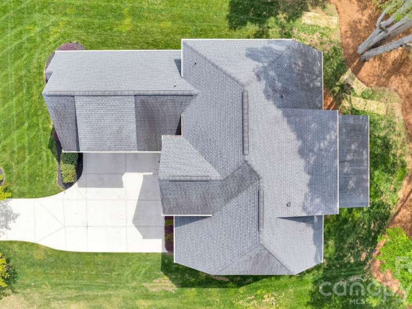 2365 Shiny Leaf Drive, Denver, NC 28037.  MLS# CAR4367891, YatesRealty ID 15504. 