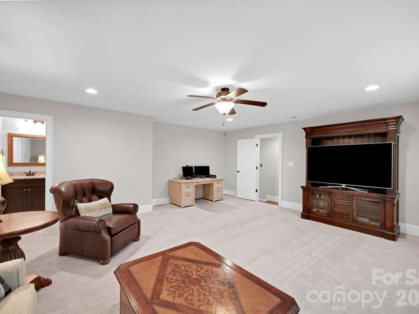 2365 Shiny Leaf Drive, Denver, NC 28037.  MLS# CAR4367891, YatesRealty ID 15504. 