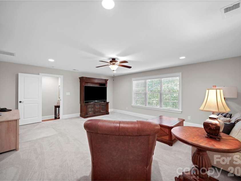 2365 Shiny Leaf Drive, Denver, NC 28037.  MLS# CAR4367891, YatesRealty ID 15504. 