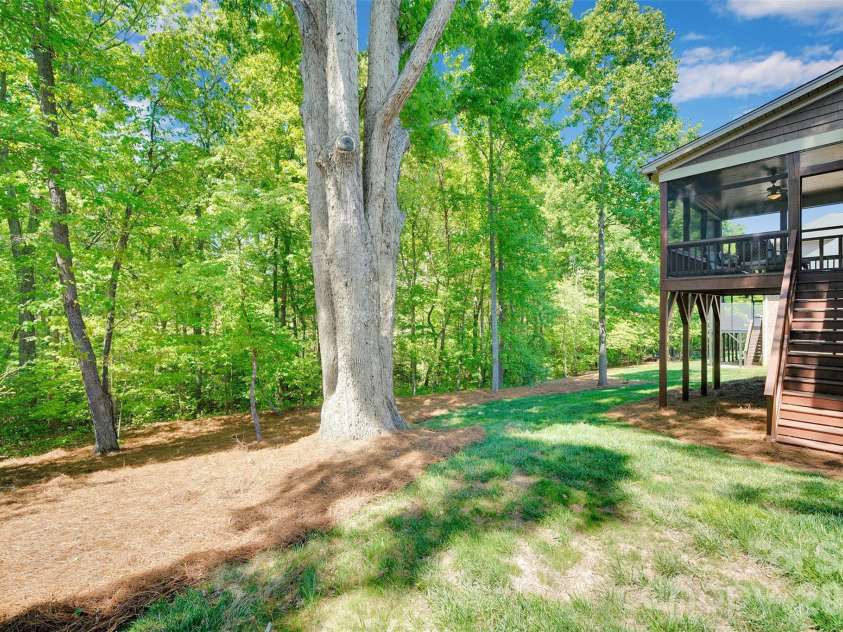 2365 Shiny Leaf Drive, Denver, NC 28037.  MLS# CAR4367891, YatesRealty ID 15504. 