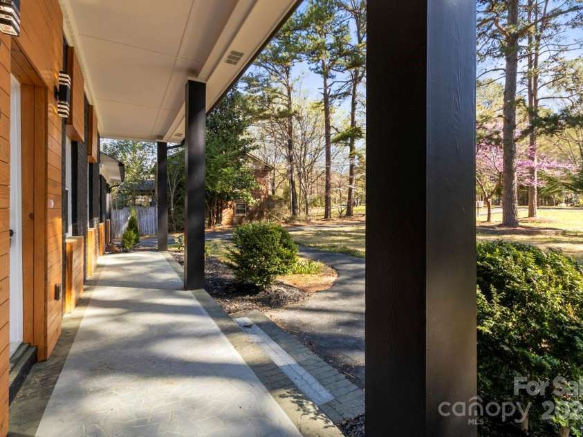 7816 Wallace Lane, Charlotte, NC 28212.  MLS# CAR4241119, YatesRealty ID 15504. 