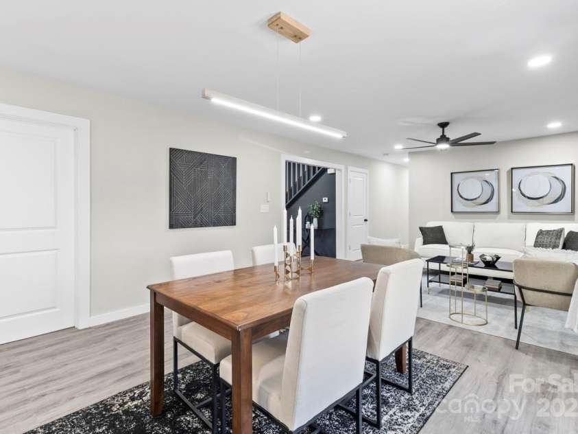 7816 Wallace Lane, Charlotte, NC 28212.  MLS# CAR4241119, YatesRealty ID 15504. 