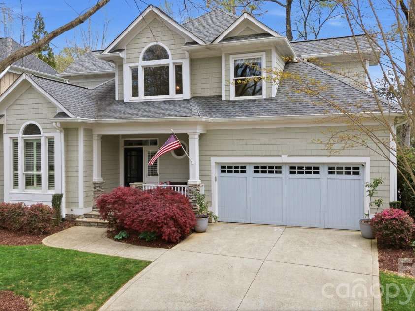 19760 Hagen Knoll Drive, Davidson, NC 28036.  MLS# CAR4364662, YatesRealty ID 15505. 