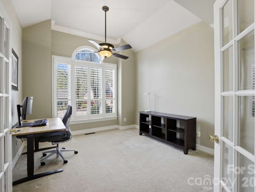 19760 Hagen Knoll Drive, Davidson, NC 28036.  MLS# CAR4364662, YatesRealty ID 15505. 
