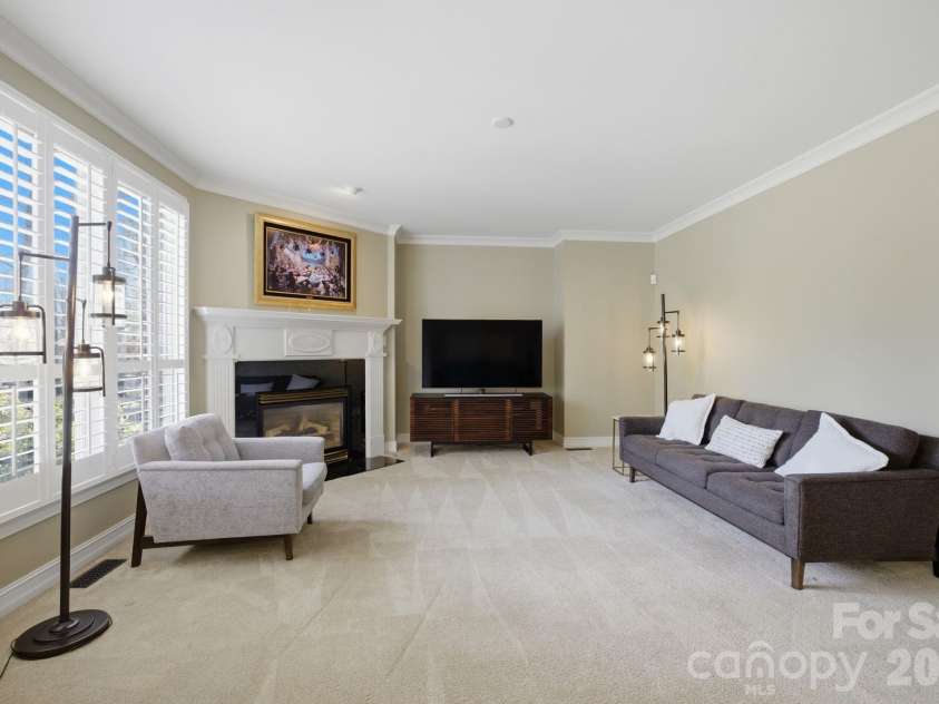19760 Hagen Knoll Drive, Davidson, NC 28036.  MLS# CAR4364662, YatesRealty ID 15505. 