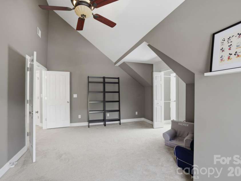 19760 Hagen Knoll Drive, Davidson, NC 28036.  MLS# CAR4364662, YatesRealty ID 15505. 