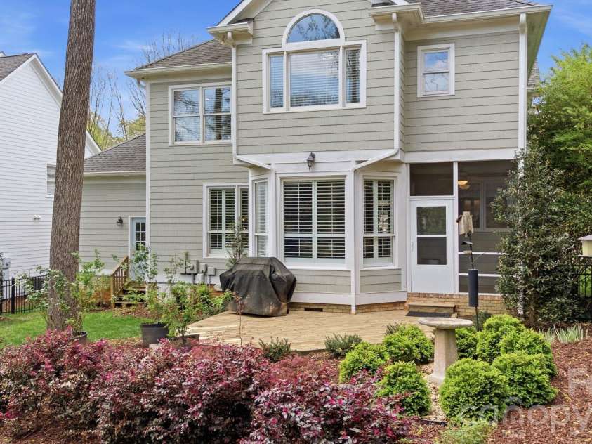 19760 Hagen Knoll Drive, Davidson, NC 28036.  MLS# CAR4364662, YatesRealty ID 15505. 