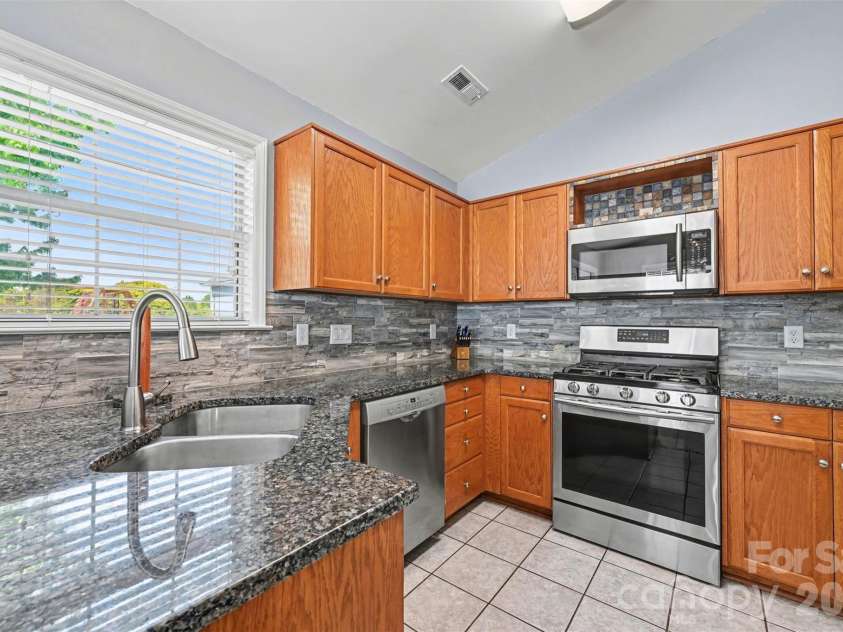 3303 Brookstone Trail, Indian Trail, NC 28079.  MLS# CAR4368145, YatesRealty ID 15506. 
