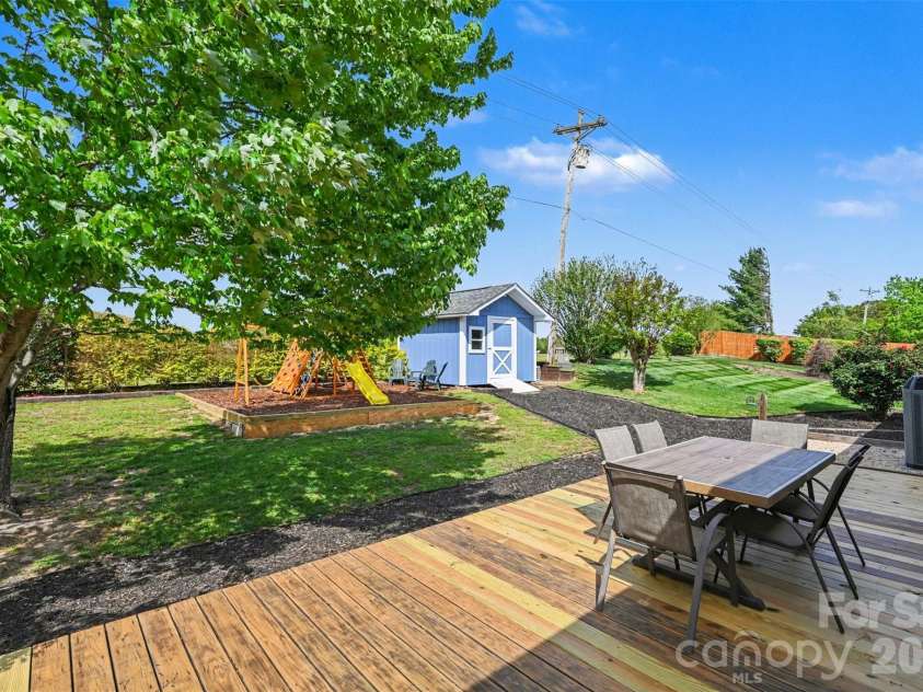 3303 Brookstone Trail, Indian Trail, NC 28079.  MLS# CAR4368145, YatesRealty ID 15506. 
