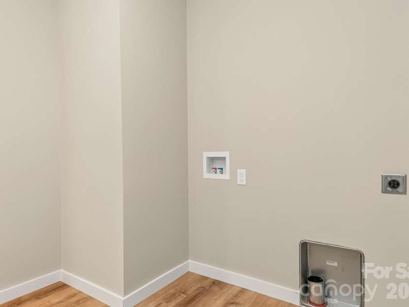 126 Anthony Drive, East Flat Rock, NC 28726.  MLS# CAR4370861, YatesRealty ID 15508. 