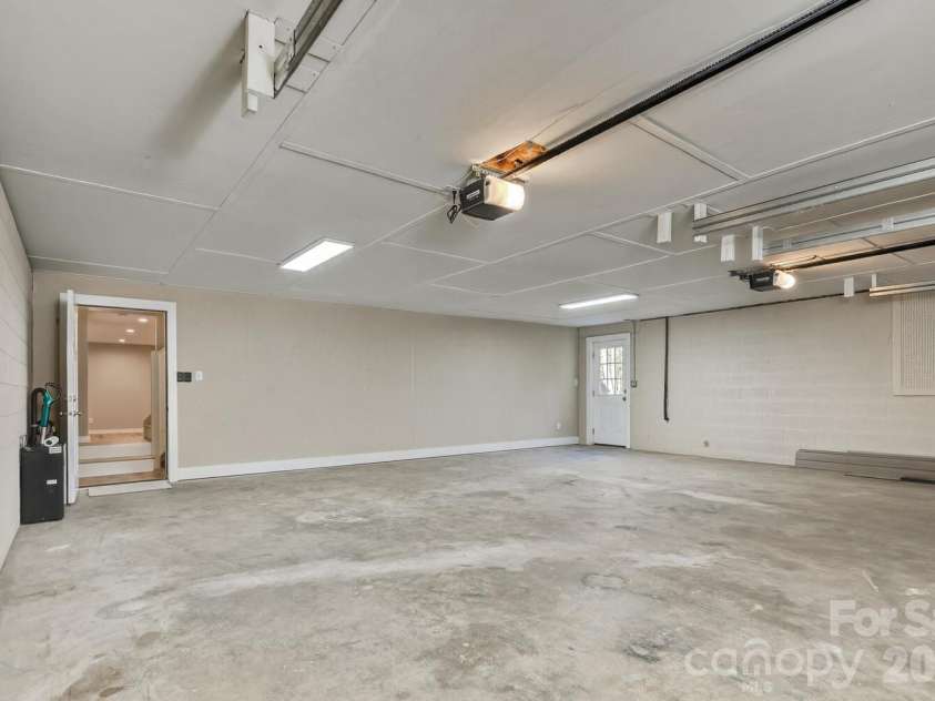 126 Anthony Drive, East Flat Rock, NC 28726.  MLS# CAR4370861, YatesRealty ID 15508. 