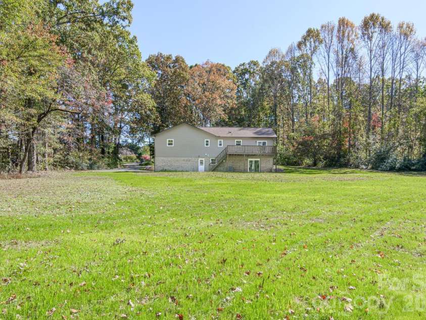 126 Anthony Drive, East Flat Rock, NC 28726.  MLS# CAR4370861, YatesRealty ID 15508. 