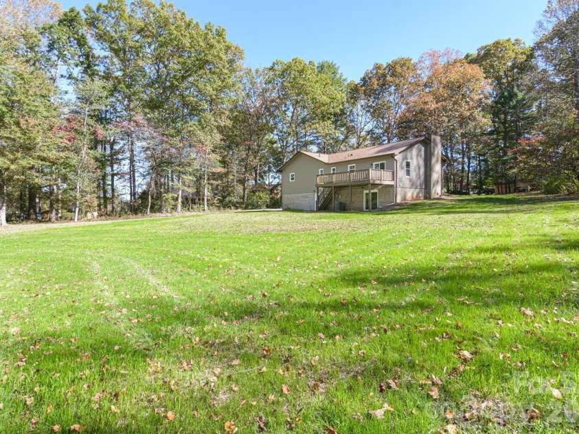 126 Anthony Drive, East Flat Rock, NC 28726.  MLS# CAR4370861, YatesRealty ID 15508. 