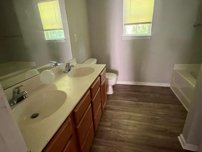 716 Coy Court, Charlotte, NC 28216.  MLS# CAR4257209, YatesRealty ID 15508. 