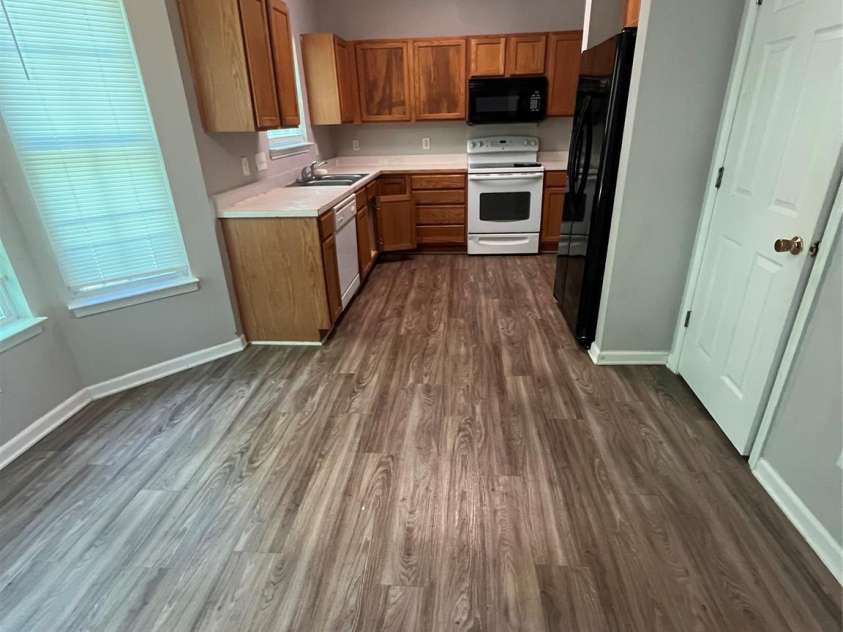 716 Coy Court, Charlotte, NC 28216.  MLS# CAR4257209, YatesRealty ID 15508. 