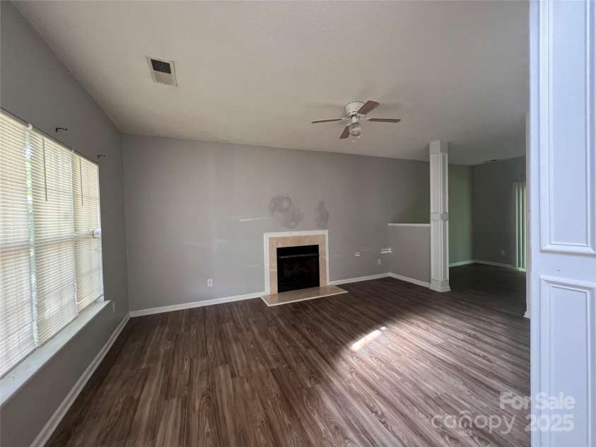 716 Coy Court, Charlotte, NC 28216.  MLS# CAR4257209, YatesRealty ID 15508. 