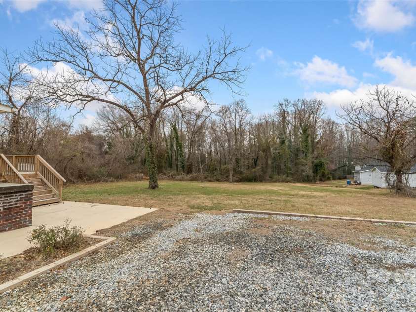 2523 Kool Park Road, Hickory, NC 28601.  MLS# CAR4329141, YatesRealty ID 1551. 
