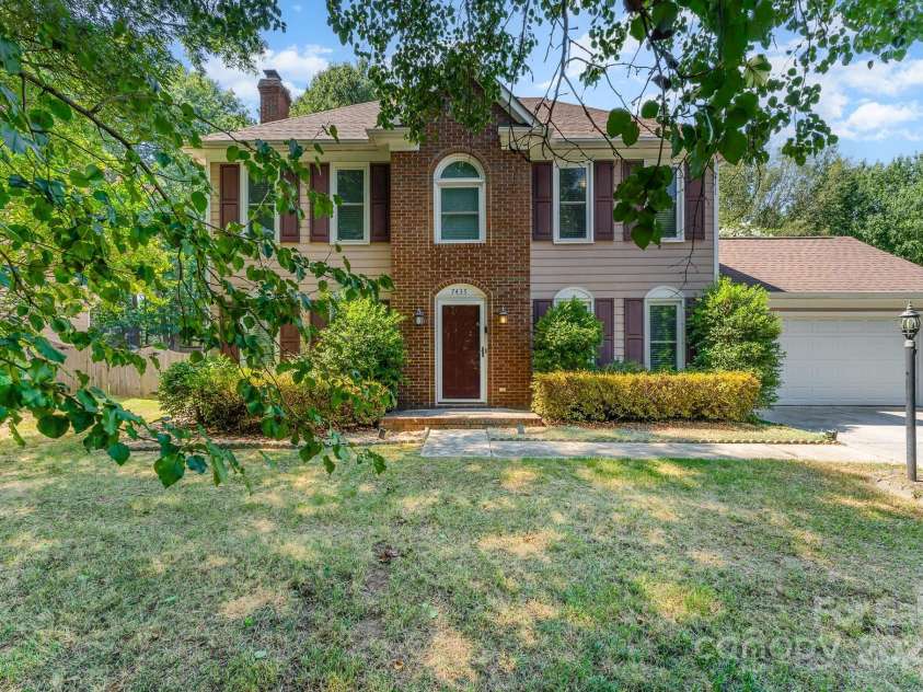 7435 Trotter Road, Charlotte, NC 28216.  MLS# CAR4228199, YatesRealty ID 1551. 