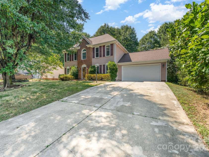 7435 Trotter Road, Charlotte, NC 28216.  MLS# CAR4228199, YatesRealty ID 1551. 