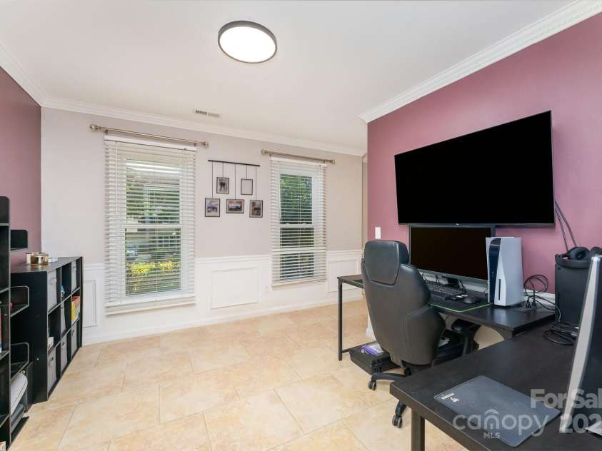 7435 Trotter Road, Charlotte, NC 28216.  MLS# CAR4228199, YatesRealty ID 1551. 