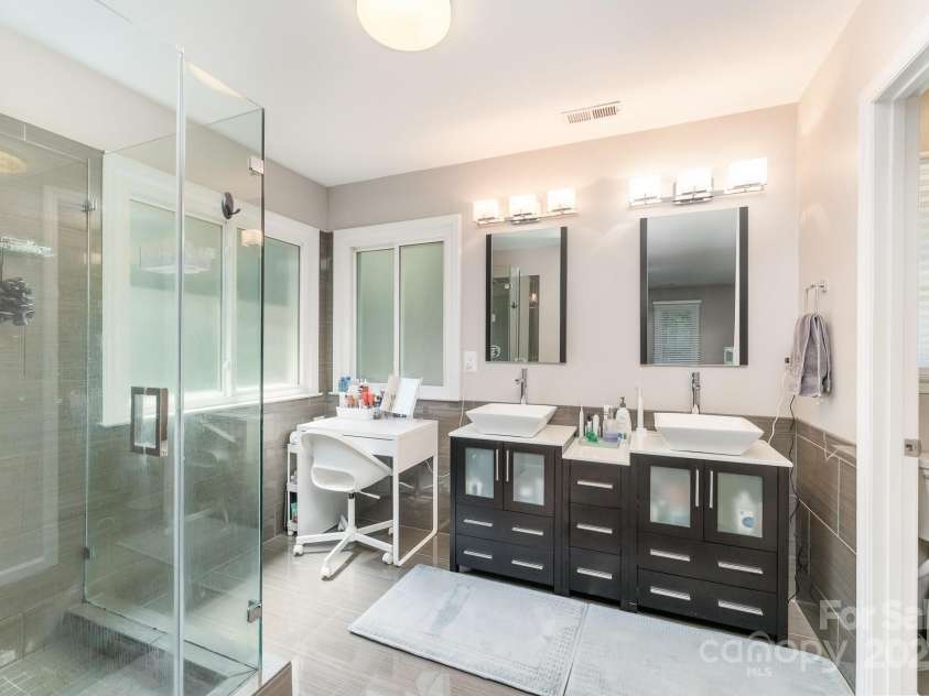 7435 Trotter Road, Charlotte, NC 28216.  MLS# CAR4228199, YatesRealty ID 1551. 
