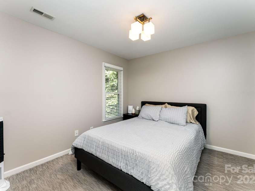 7435 Trotter Road, Charlotte, NC 28216.  MLS# CAR4228199, YatesRealty ID 1551. 