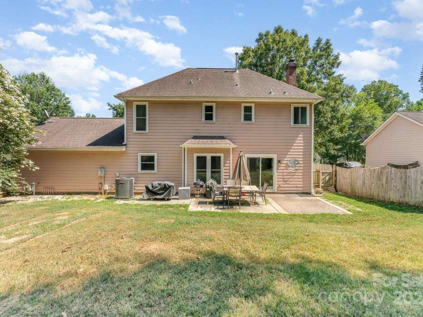 7435 Trotter Road, Charlotte, NC 28216.  MLS# CAR4228199, YatesRealty ID 1551. 