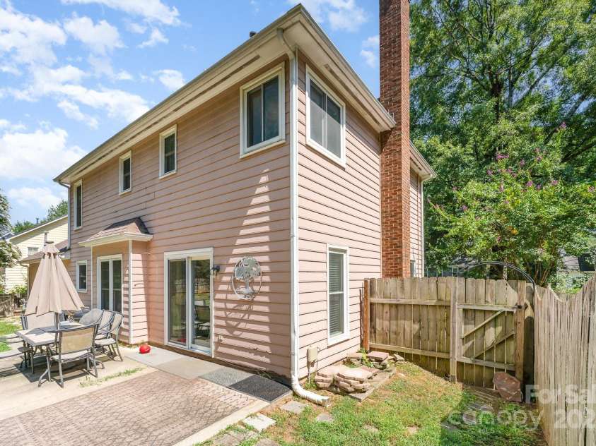 7435 Trotter Road, Charlotte, NC 28216.  MLS# CAR4228199, YatesRealty ID 1551. 