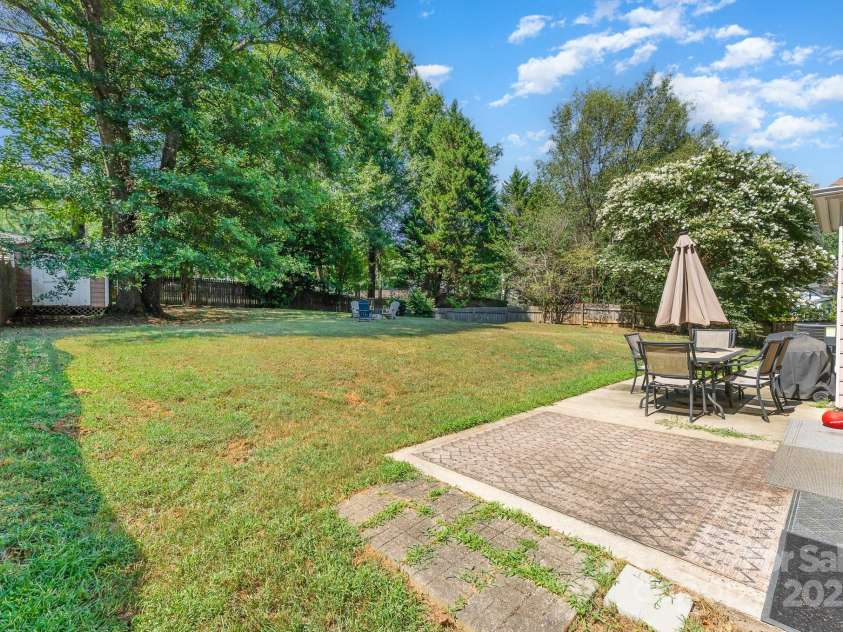 7435 Trotter Road, Charlotte, NC 28216.  MLS# CAR4228199, YatesRealty ID 1551. 
