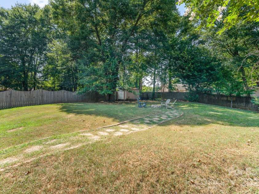 7435 Trotter Road, Charlotte, NC 28216.  MLS# CAR4228199, YatesRealty ID 1551. 