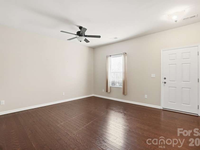 113 Neel Ranch Road, Mooresville, NC 28115.  MLS# CAR4355706, YatesRealty ID 15510. Flex Space perfet for Formal Dining or Formal Living. 