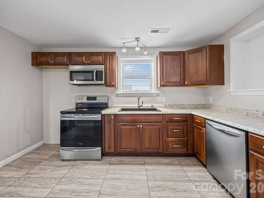 15910 Glenmore Road, Gold Hill, NC 28071.  MLS# CAR4364200, YatesRealty ID 15511. 